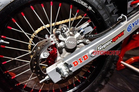 1502350783_honda-crf150