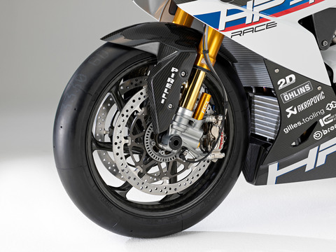 P90254456_highRes_bmw-hp4-race-04-2017