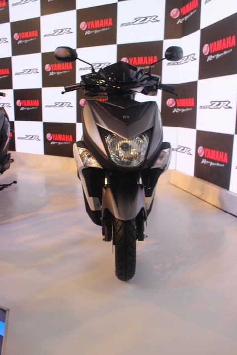 Yamaha-Cygnus-Ray-ZR-front-auto-expo-2016