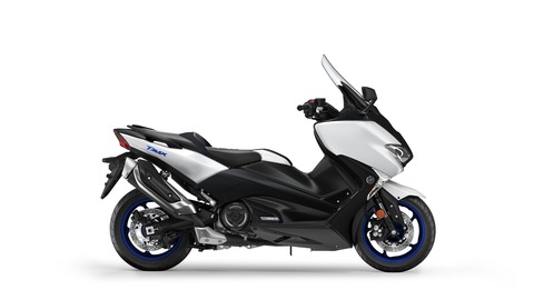 2017-Yamaha-TMAX-SX-EU-Matt-Silver-Studio-002