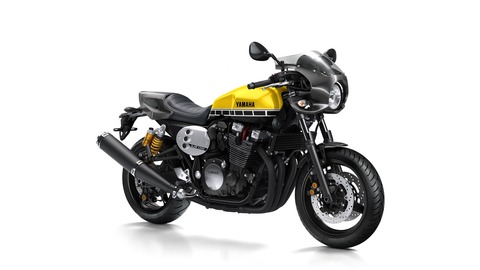 2016-Yamaha-XJR1300-Racer-EU-60th-Anniversary-Studio-001