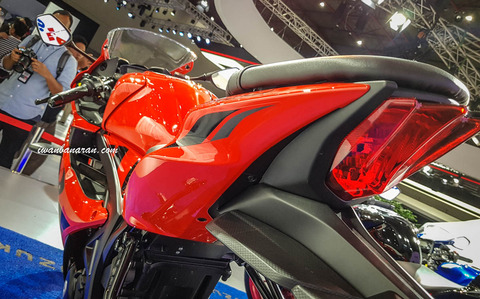 Suzuki-GSX-R150-warna-baru-2018-26