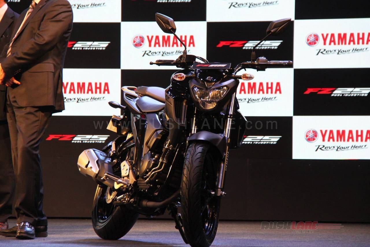 1 30更新 ヤマハの新型バイク fz25のお写真とかスペックとか動画とか