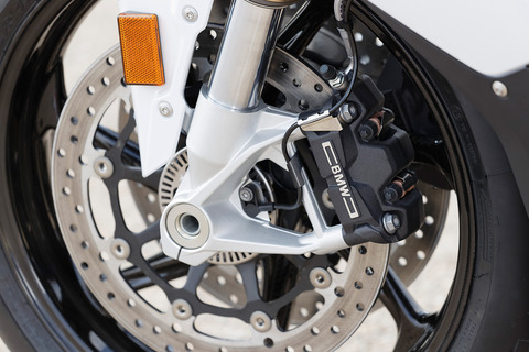 P90327382_highRes_bmw-s-1000-rr-twin-d