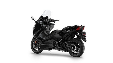 2017-Yamaha-T-MAX-ABS-EU-Midnight-Black-Studio-005