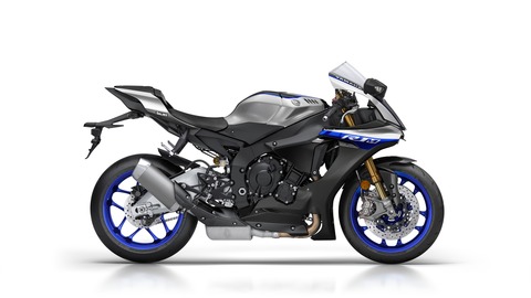 2018-Yamaha-YZF1000R1SPL-EU-Silver_Blu_Carbon-Studio-002-03