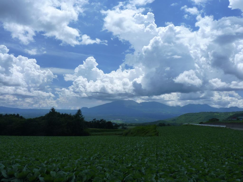 入道雲 浅間山と入道雲 – 【公式】草津温泉 草津スカイランドホテル 栖風亭