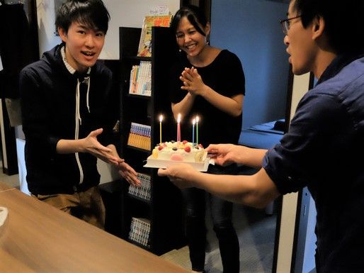 退社記念のケーキ
