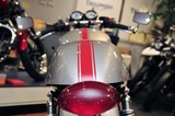 スラクストン中古車シルバー