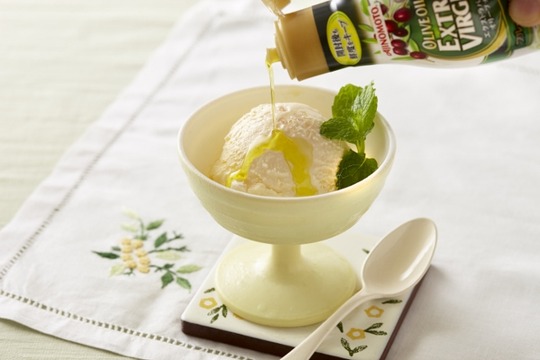バニラアイスの塩オリーブオイル(オイルあり)