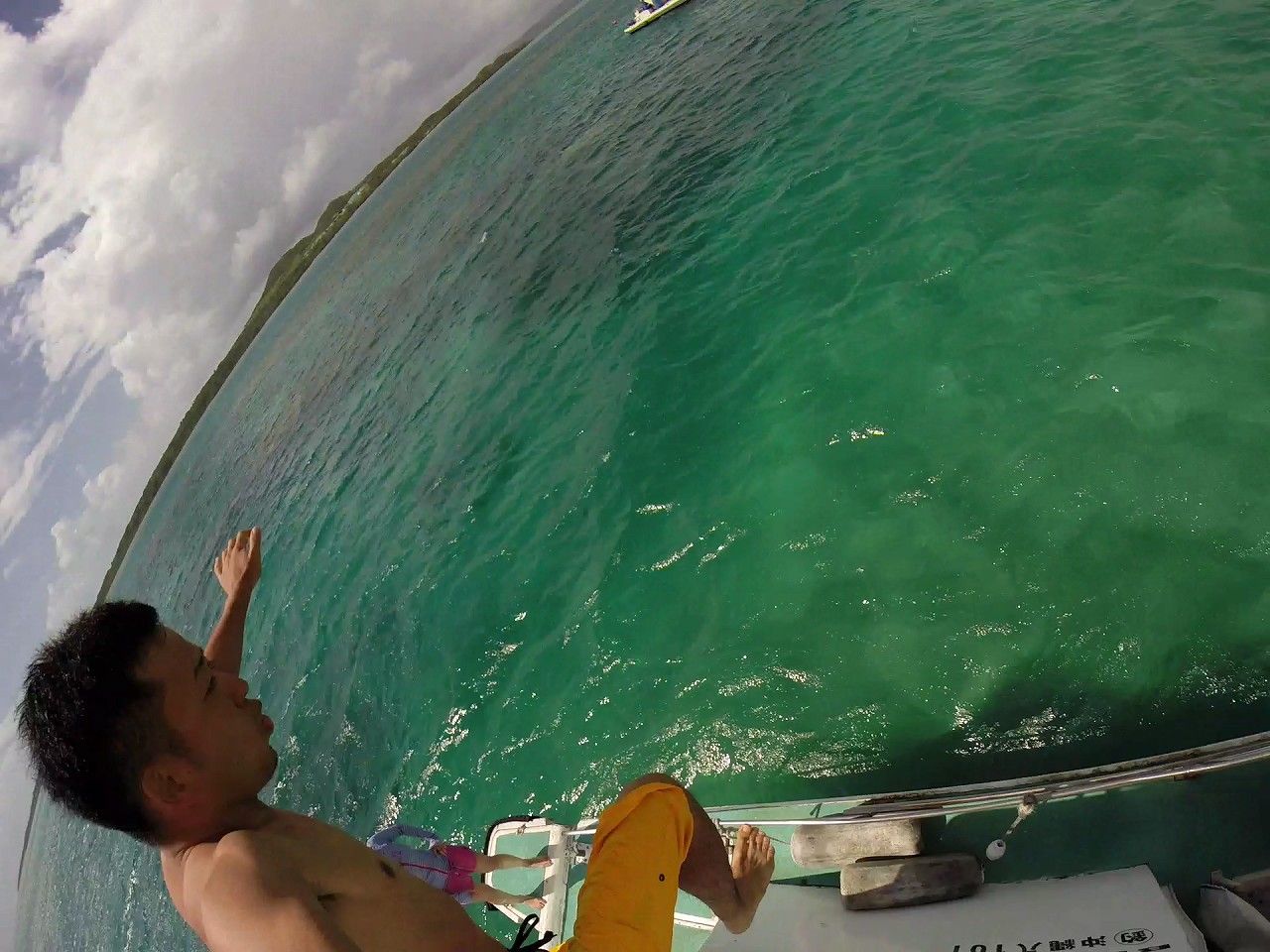 vlcsnap-2014-10-06-21h47m30s167