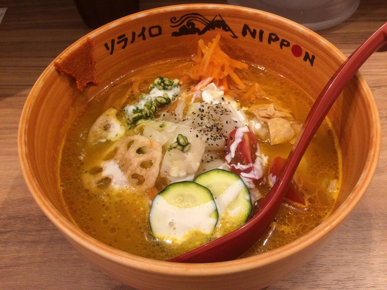 ソラノイロ NIPPON(東京ラーメンストリート)