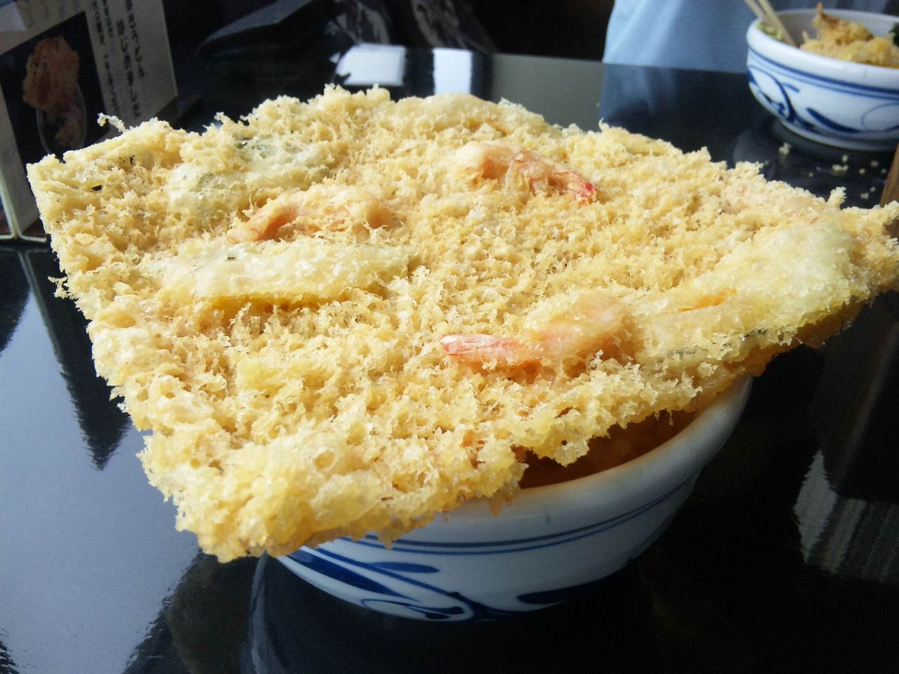 逸>㈲麺業たぐちの天ぷらうどん : 商い匠み