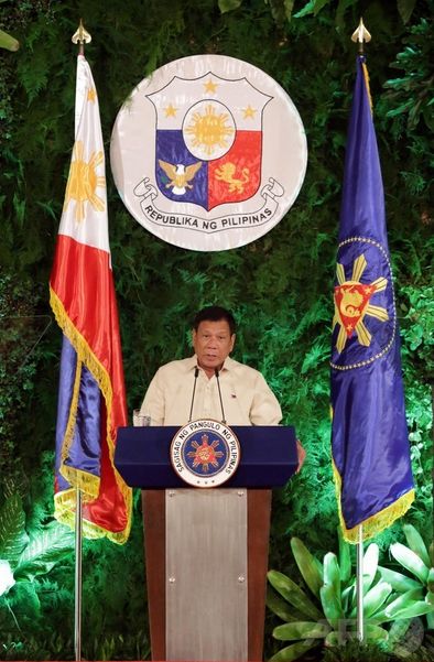 フィリピン大統領-1
