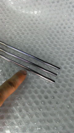 GS400 プッシュロッドのオイルシール部位へ<br>
硬質クロームめっきを施しサイザル仕上にしました