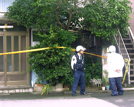 「長年恨みがあった」3人刺殺容疑者…大家と店子の間に何が