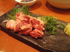 20090314たか鳥-ホルモン造り