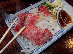 20090404酒の奥田-馬刺し
