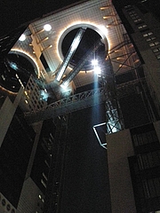 20090606梅田スカイビル 蛍