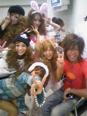 藤田ニコル9