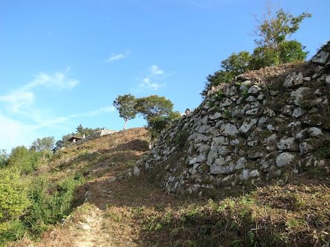 R0012832