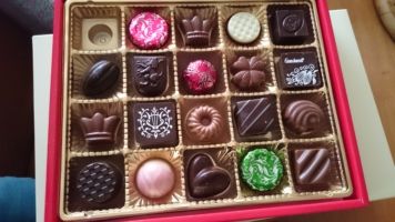 チョコ