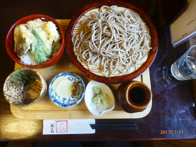 野菜天丼そば