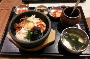 360x237石焼きビビンバ1574