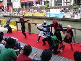 エーヤンダー5に倒される怨怒霊団