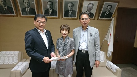 県議会改革の申し入れをしました