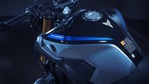 2018-Yamaha-MT09SP-EU-Silver-Blu-Carbon-Detail-002