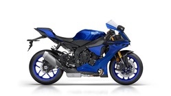 2018-Yamaha-YZF-R1-EU-Yamaha-Blue-Studio-002