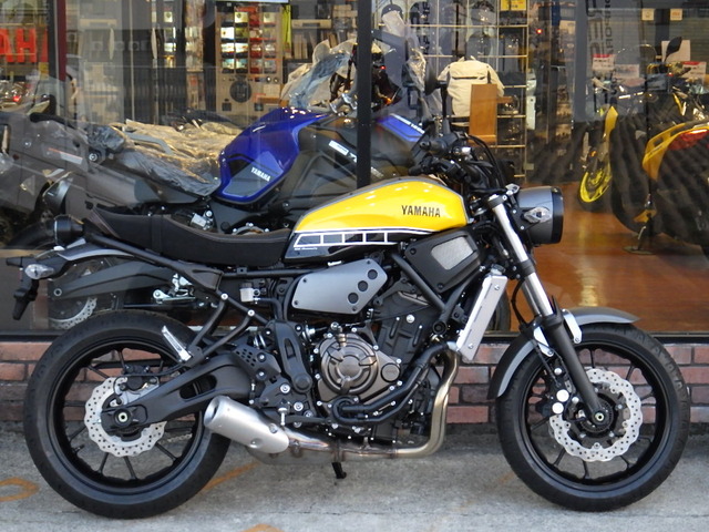 人気のインターカラー当店オリジナル「XSR700 60thAnv.」販売開始です