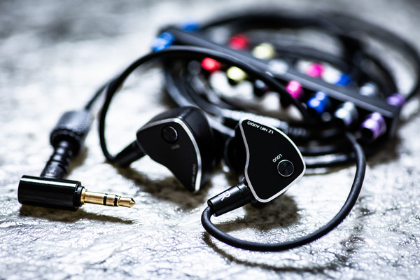 LZ-A6 MMCXイヤホン LZ A6 黒将軍 LZ-A6（黒将軍）』名機LZ-A5の進化版！9×2=18パターンの音質変更