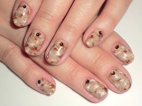 ベージュ ブラウンマーブルネイル Yucca Nail ネイルデザイン集