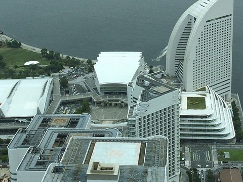 IA横浜06_パシフィコの屋根