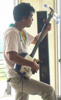 岩間氏