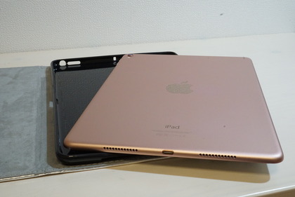 iPadiPad スマイルケース15