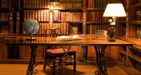 antique_library_desk-wallpaper-480x272