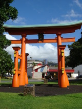 shrine gate @ Moiliili