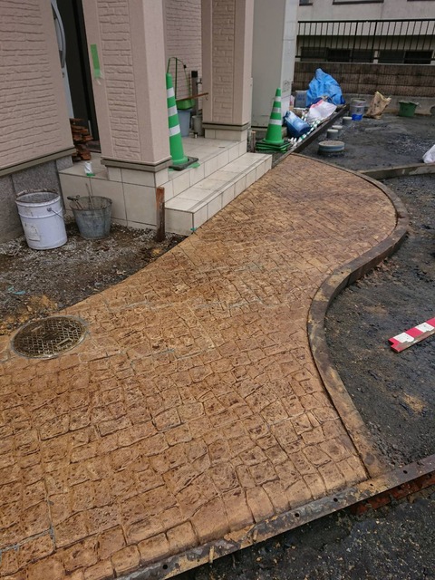 1538697832503