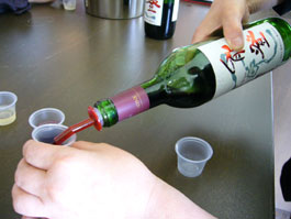 能登ワインの試飲