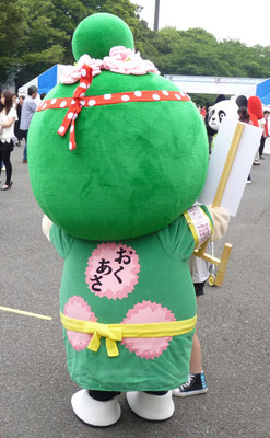 P1080300_おくあさちゃん背中