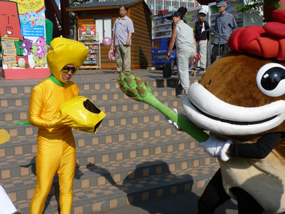 P1050405_たら丸_ツブキビ1