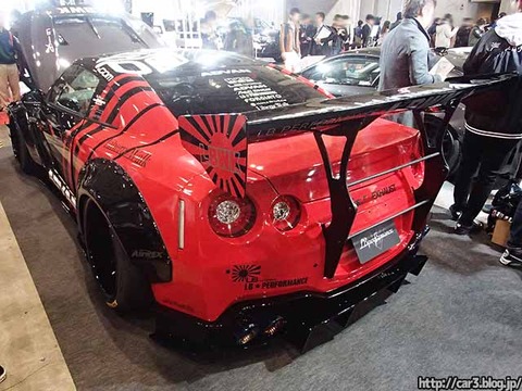 LB-WORKS_NISSAN_GT-R_R35_ADVAN_03