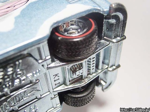 Hotwheels_Volkswagen_TI_Panel_Bus_12