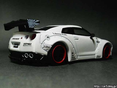 MINI_GT_LB-WORKS_NISSAN_GT-R_R35_17