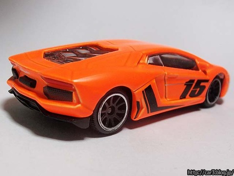 majorette_Lamborghini_Aventador_02