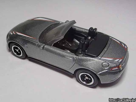 MATCHBOX_MAZDA_MX-5_MIATAマツダ・ロードスター_07