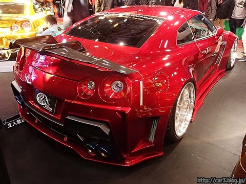 KUHLRACING_R35GTRグラインダーボンネット_02